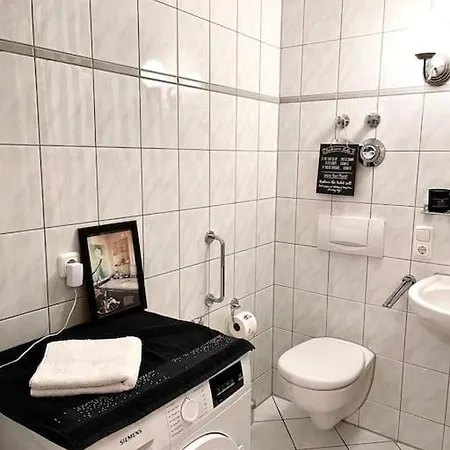 Dachgeschosswohnung Mit 2 Schlafzimmern Zentrum Nord Mit Aufzug Apartment